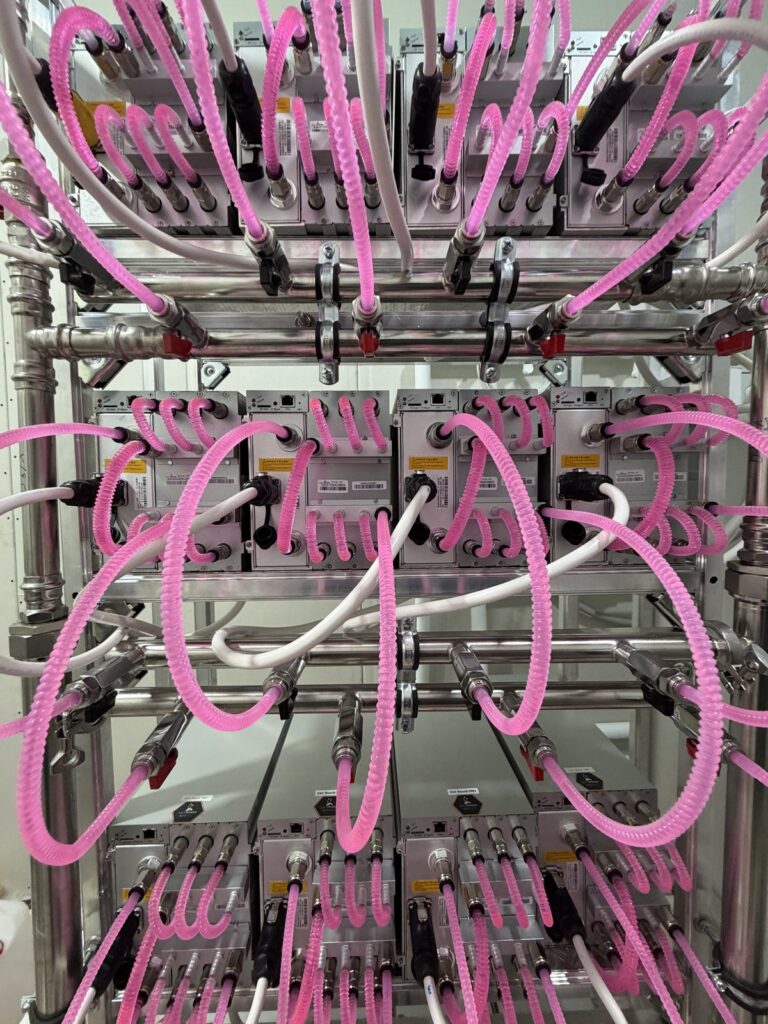 Гидростойка на 16 Antminer S21+ Hydro в Ростове-на-Дону